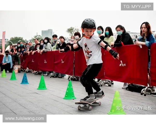 深圳滑板队在世界滑板锦标赛中的灵活性表现引发热议与关注