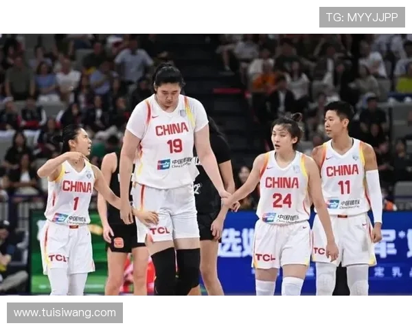 中国女篮强势出击迎战马来西亚队力争胜利展现实力与团结精神