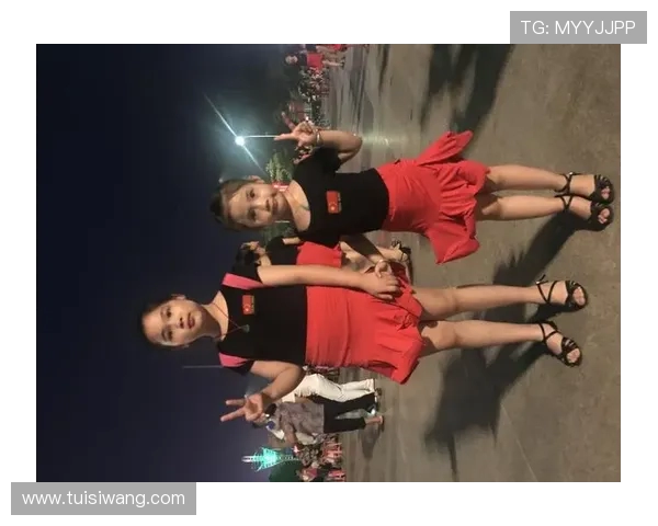 杨磊畅谈滑板生涯与成长历程的精彩回顾与未来展望